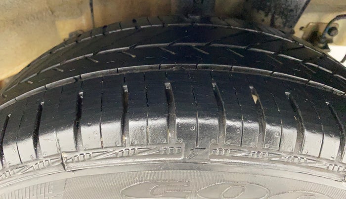 2020 Hyundai Grand i10 SPORTZ 1.2 KAPPA VTVT, Petrol, Manual, 27,272 km, Left Rear Tyre Tread