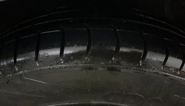 2015 Hyundai Grand i10 SPORTZ 1.2 KAPPA VTVT, Petrol, Manual, 53,416 km, Right Front Tyre Tread