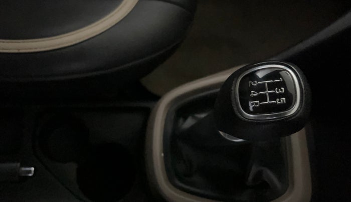 2015 Hyundai Grand i10 SPORTZ 1.2 KAPPA VTVT, Petrol, Manual, 53,416 km, Gear Lever