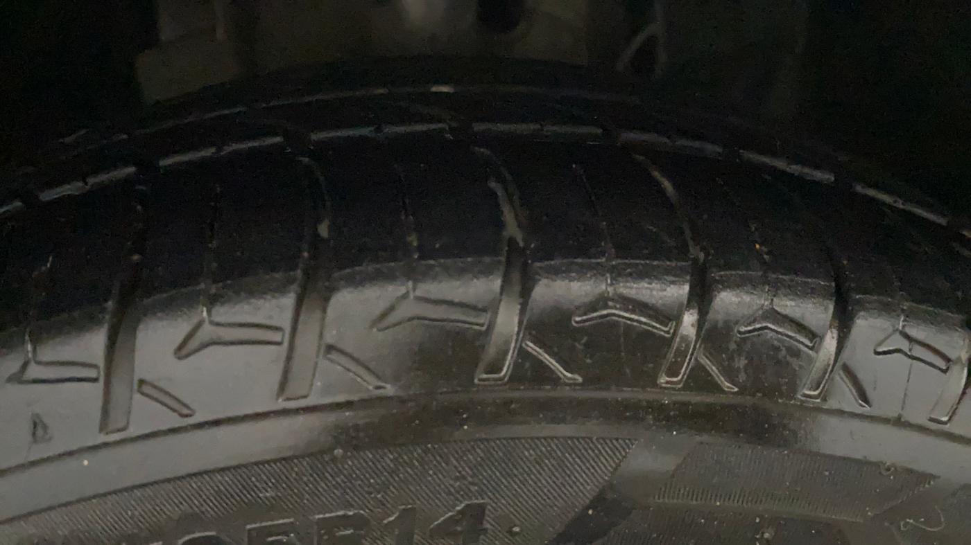 2021 Tata TIGOR XZ PETROL, Petrol, Manual, 76,410 km, Right Front Tyre Tread