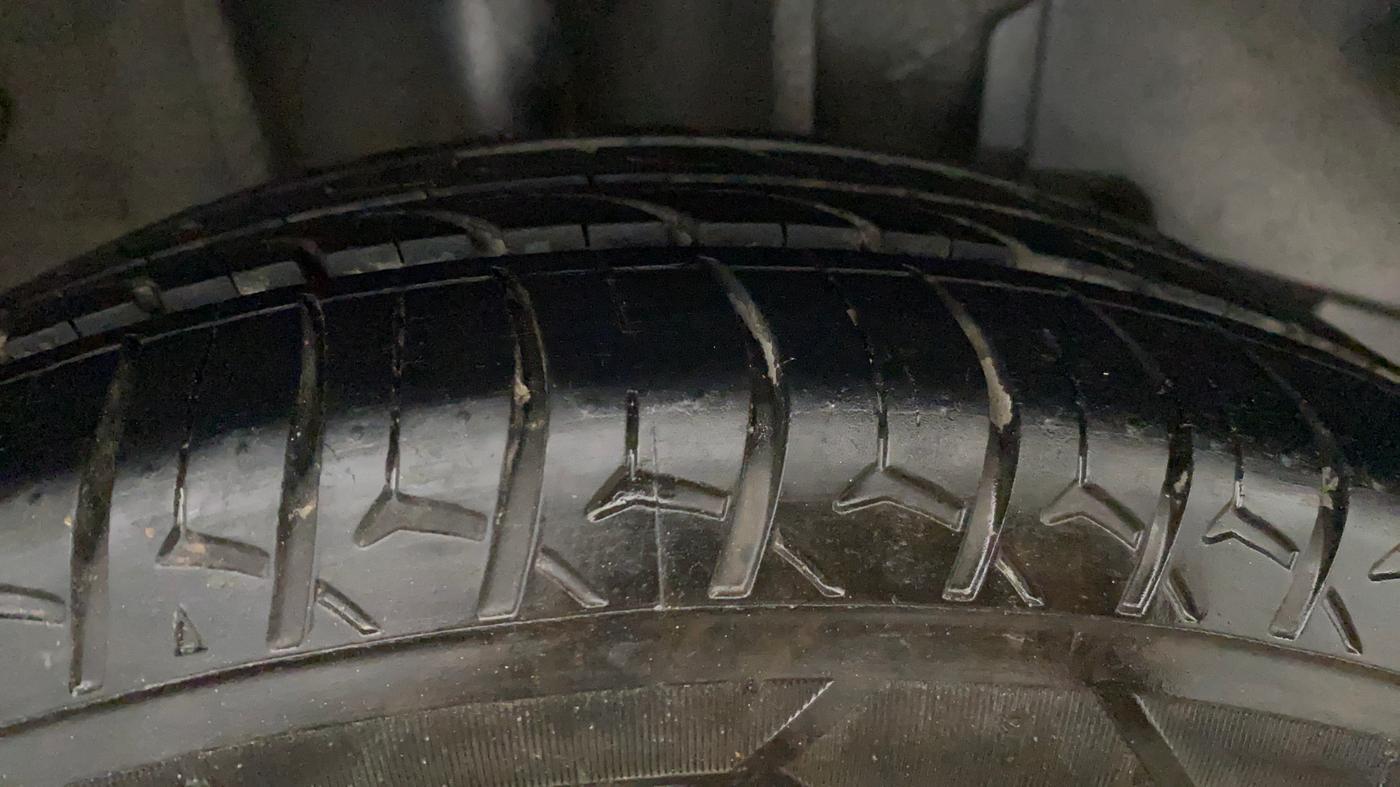 2021 Tata TIGOR XZ PETROL, Petrol, Manual, 76,410 km, Right Rear Tyre Tread