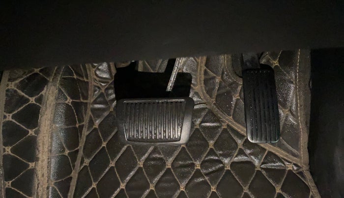 2019 KIA SELTOS HTK PLUS AT 1.5 DIESEL, Diesel, Automatic, 76,981 km, Pedals