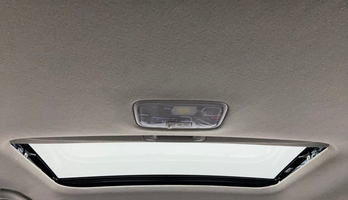 2021 Hyundai VENUE SX 1.0 (O) TURBO IMT, Petrol, Manual, 10,086 km, Moonroof/ Sunroof