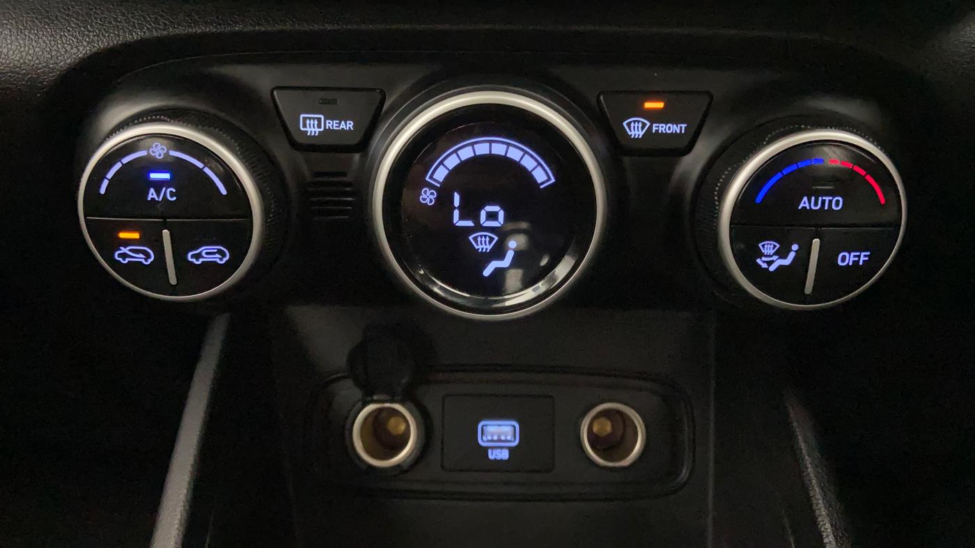 2021 Hyundai VENUE SX 1.0 (O) TURBO IMT, Petrol, Manual, 10,086 km, Automatic Climate Control