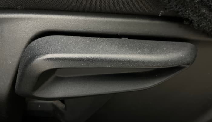 2022 Tata Tiago XZ PLUS CNG, CNG, Manual, 55,761 km, Driver Side Adjustment Panel