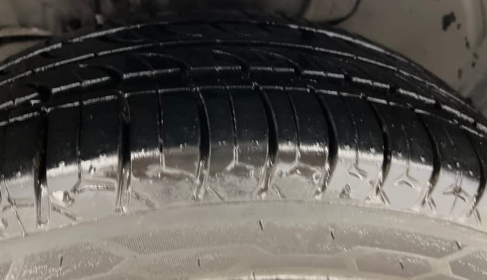 2022 Tata Tiago XZ PLUS CNG, CNG, Manual, 55,761 km, Left Front Tyre Tread