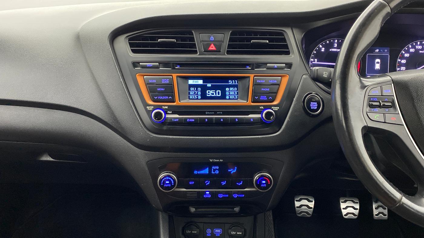 2015 Hyundai i20 Active 1.4 SX, Diesel, Manual, 67,192 km, Air Conditioner