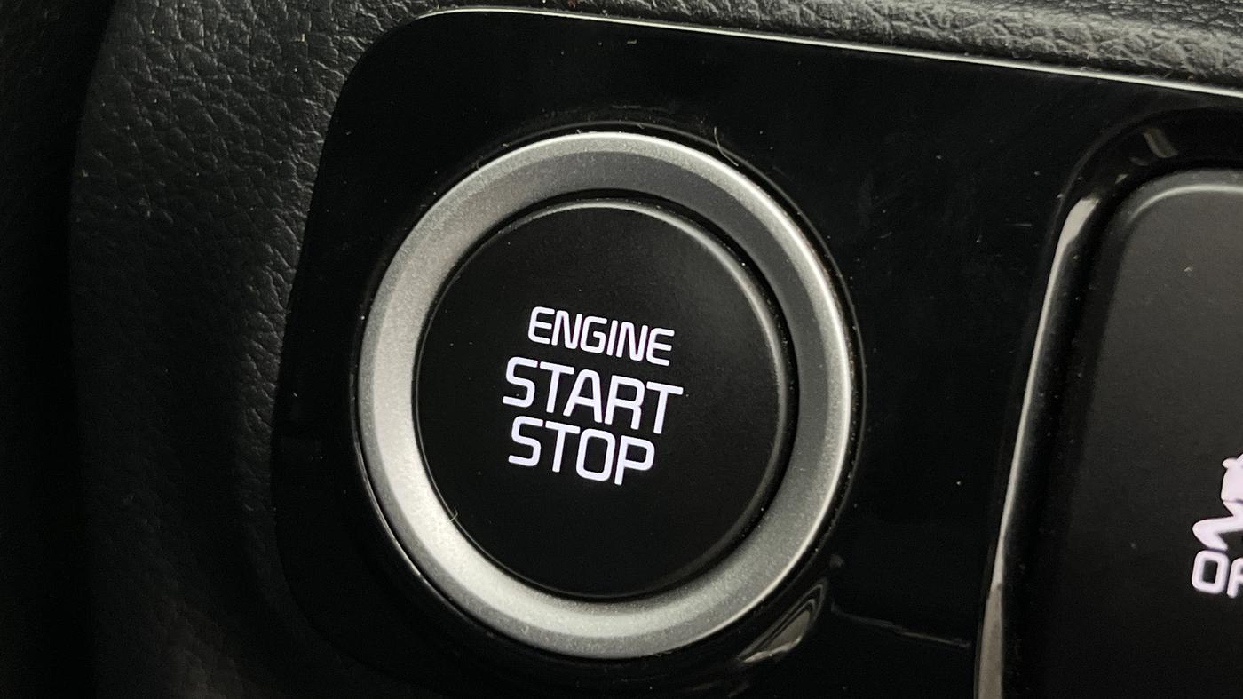 2025 KIA SONET HTK Plus (O) 1.2 Petrol MT, Petrol, Manual, 7,376 km, Keyless Start/ Stop Button