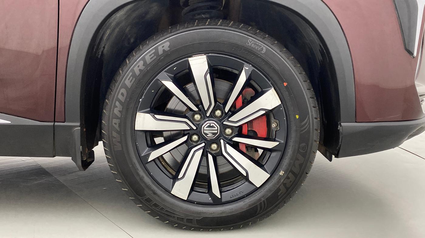 2020 MG HECTOR PLUS SHARP, Diesel, Manual, 83,124 km, Right Front Wheel