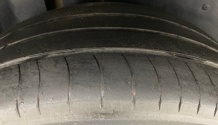 2020 MG HECTOR PLUS SHARP, Diesel, Manual, 83,124 km, Right Rear Tyre Tread