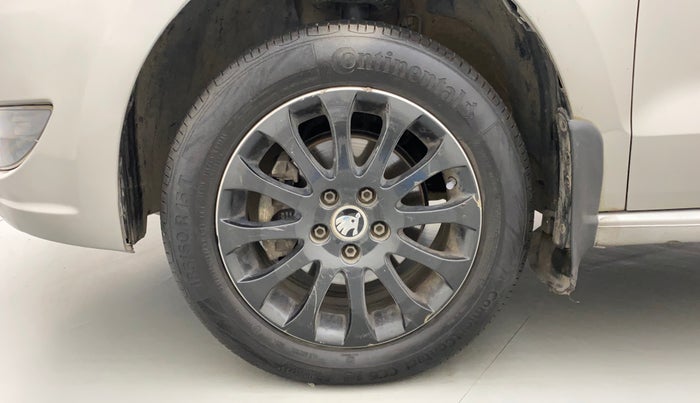 2015 Skoda Rapid ELEGANCE 1.6 MPI MT, Petrol, Manual, 66,645 km, Left Front Wheel
