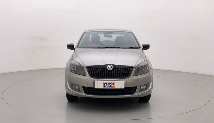 2015 Skoda Rapid ELEGANCE 1.6 MPI MT, Petrol, Manual, 66,645 km, Front