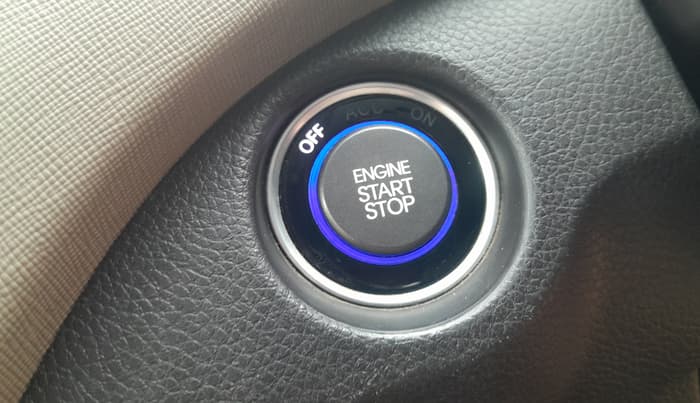 2014 Hyundai Santa Fe 4 WD AT, Diesel, Automatic, 90,566 km, Keyless Start/ Stop Button