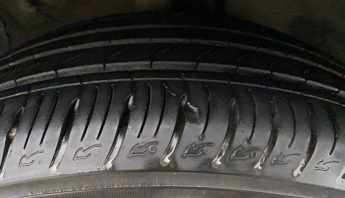 2020 KIA SONET GTX PLUS DCT 1.0, Petrol, Automatic, 16,894 km, Right Front Tyre Tread
