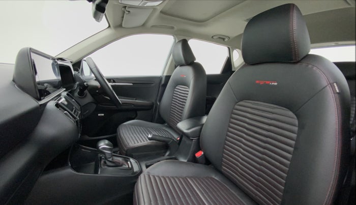 2020 KIA SONET GTX PLUS DCT 1.0, Petrol, Automatic, 16,894 km, Right Side Front Door Cabin