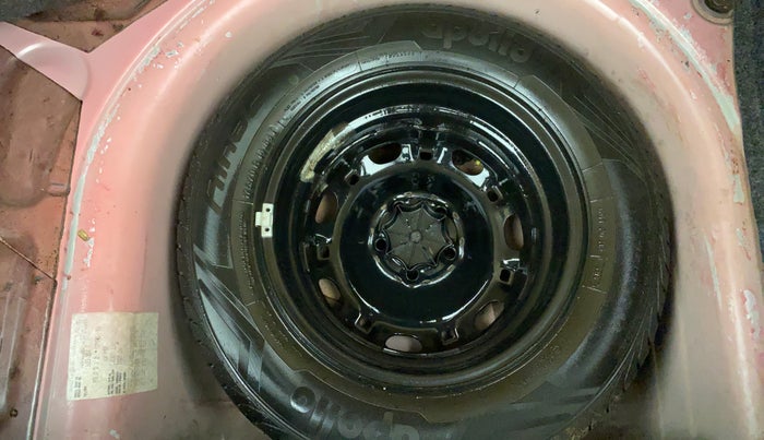 2016 Volkswagen Polo COMFORTLINE 1.2L, Petrol, Manual, 70,511 km, Spare Tyre