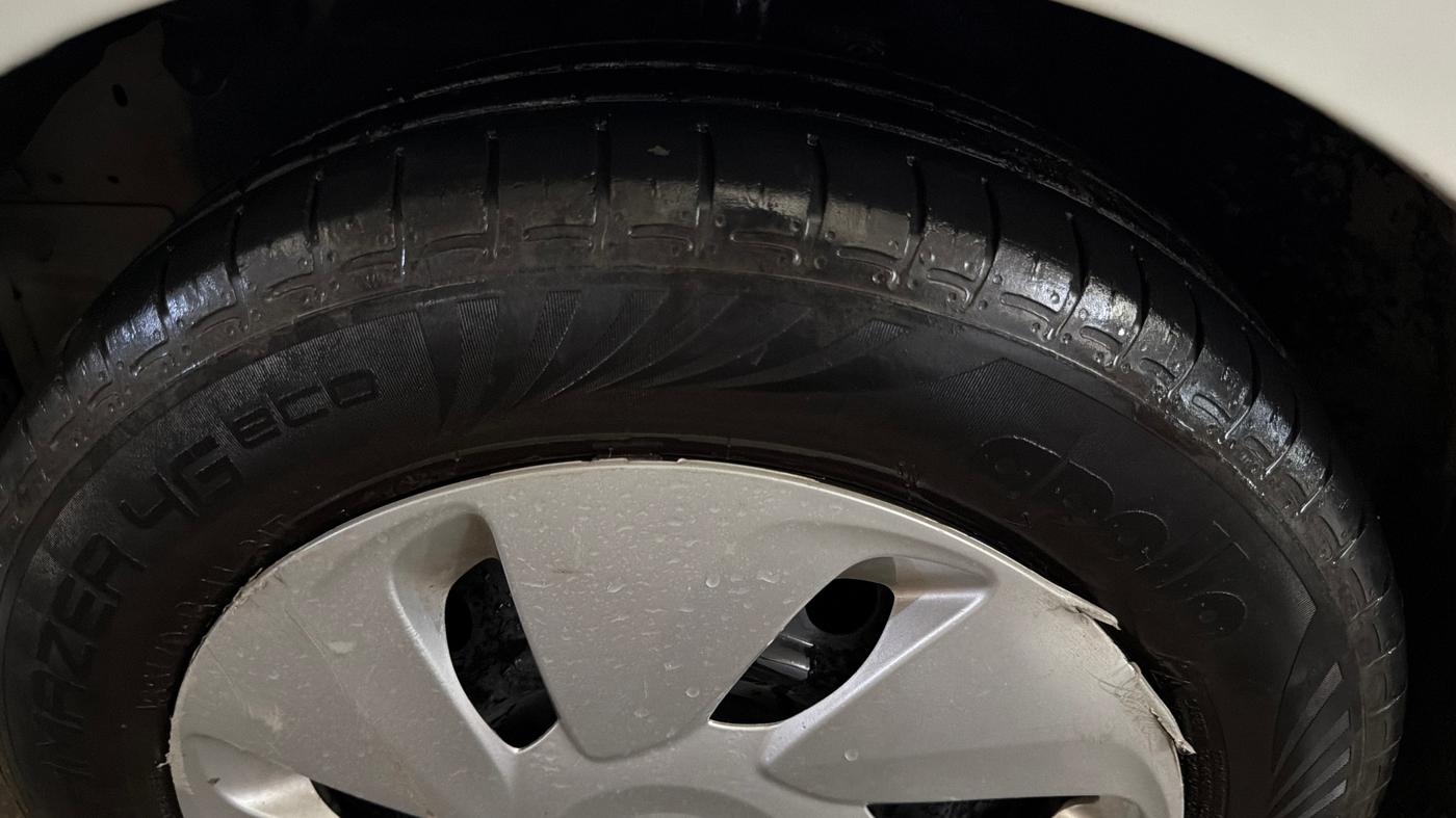 2020 Maruti Celerio VXI (O) CNG, CNG, Manual, 74,538 km, Left Front Tyre Tread
