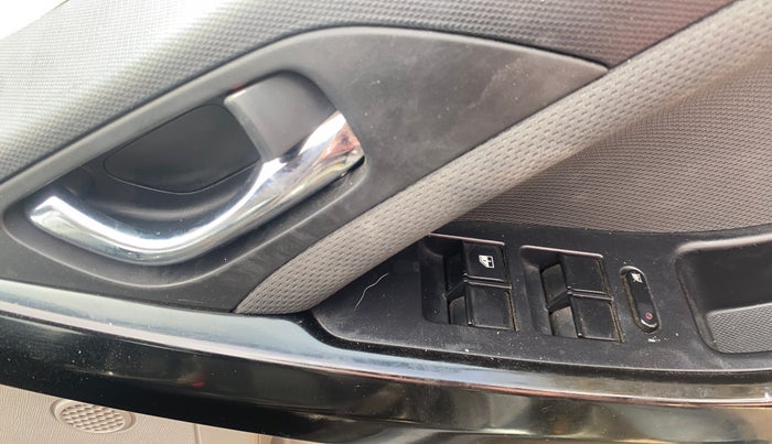 2019 Tata NEXON XZ PLUS PETROL, Petrol, Manual, 19,173 km, Driver Side Door Panels Control