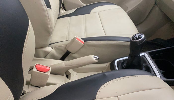 2018 Maruti Dzire ZXI, Petrol, Manual, 48,614 km, Gear Lever