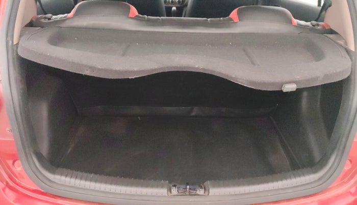 2018 Hyundai Grand i10 MAGNA AT 1.2 KAPPA VTVT, Petrol, Automatic, 38,209 km, Boot Inside