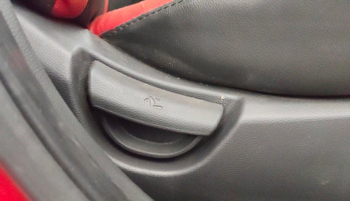 2018 Hyundai Grand i10 MAGNA AT 1.2 KAPPA VTVT, Petrol, Automatic, 38,209 km, Driver Side Adjustment Panel