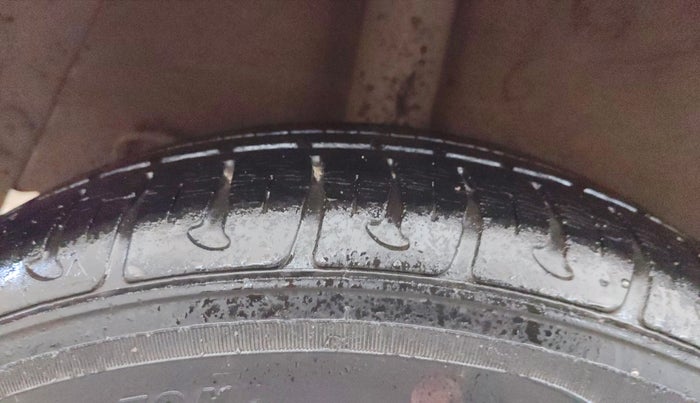 2018 Hyundai Grand i10 MAGNA AT 1.2 KAPPA VTVT, Petrol, Automatic, 38,209 km, Right Rear Tyre Tread