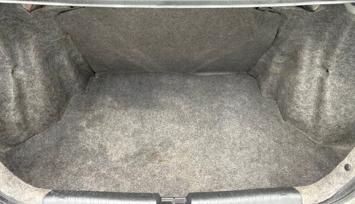 2014 Honda Amaze 1.2 EMT I VTEC, Petrol, Manual, 35,127 km, Boot Inside
