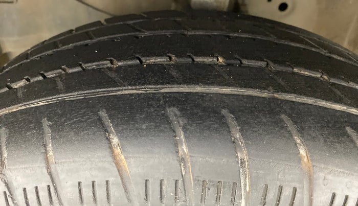 2014 Honda Amaze 1.2 EMT I VTEC, Petrol, Manual, 35,127 km, Left Front Tyre Tread