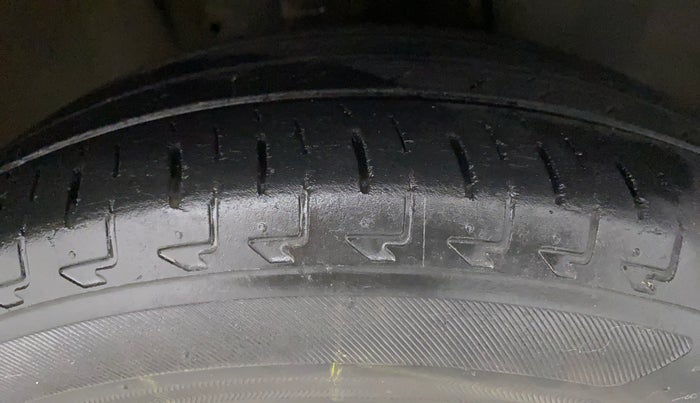 2018 Maruti IGNIS ZETA 1.2, Petrol, Manual, 55,805 km, Right Front Tyre Tread