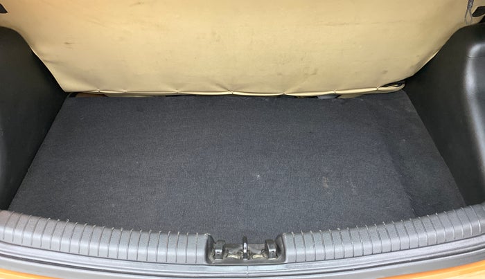 2014 Hyundai Grand i10 SPORTZ 1.2 KAPPA VTVT, Petrol, Manual, 13,424 km, Boot Inside