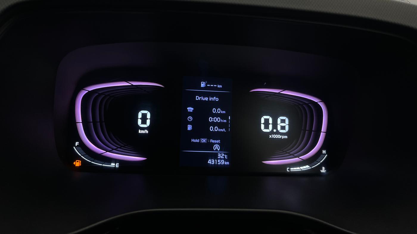 2023 KIA CARENS PREMIUM 1.5 PETROL 7 STR, Petrol, Manual, 43,108 km, Odometer Image