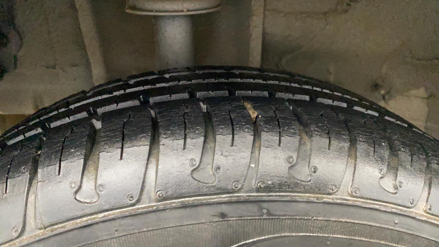 2018 Tata TIGOR XM PETROL, Petrol, Manual, 23,743 km, Right Rear Tyre Tread