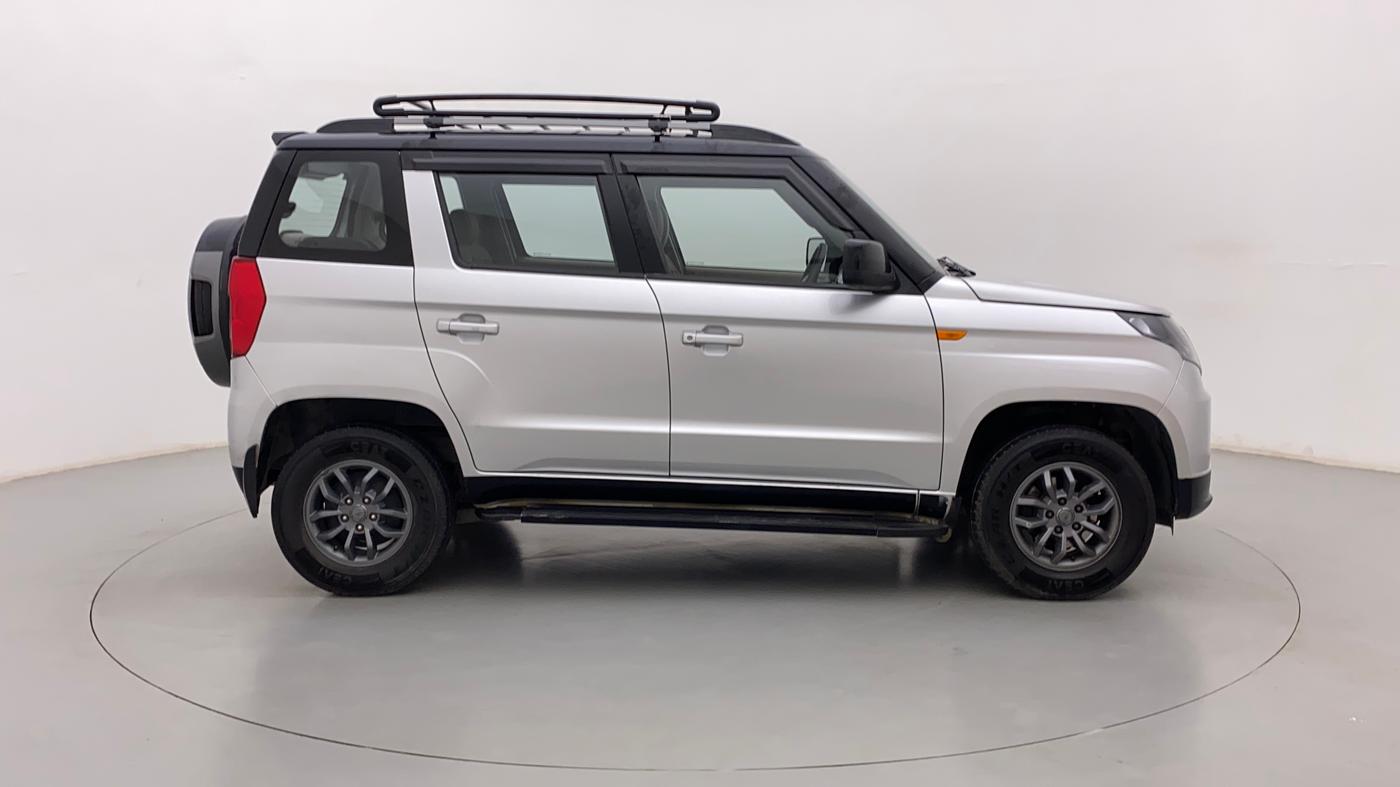 2018 Mahindra TUV300 T10 AMT DUAL TONE, Diesel, Automatic, 49,269 km, Right Side View