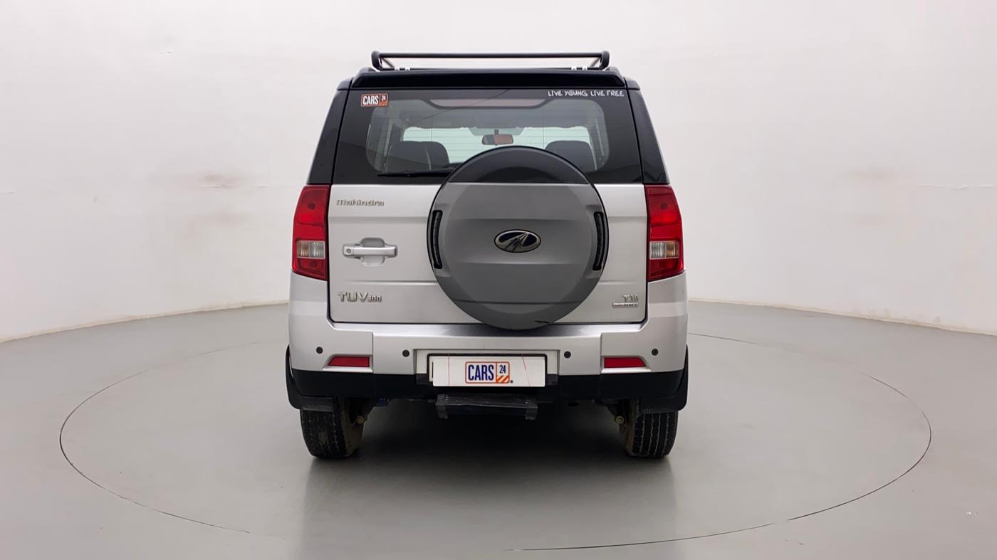 2018 Mahindra TUV300 T10 AMT DUAL TONE, Diesel, Automatic, 49,269 km, Back/Rear
