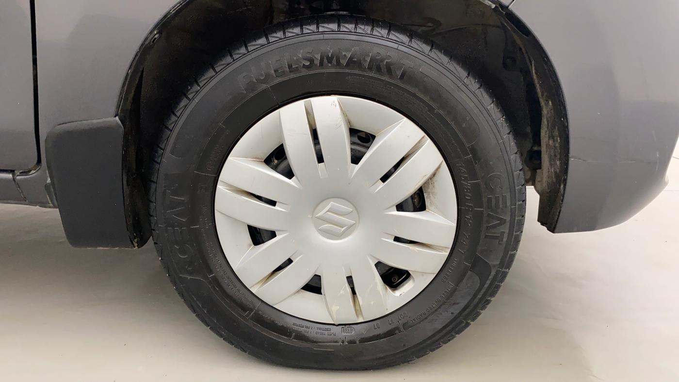2021 Maruti Alto LXI CNG, CNG, Manual, 29,398 km, Right Front Wheel