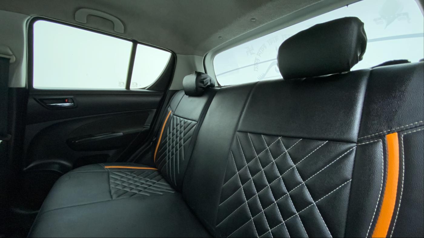 2015 Maruti Swift VDI, Diesel, Manual, 1,83,441 km, Right Side Door Cabin View