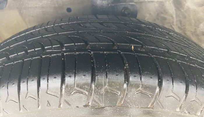 2021 Maruti Celerio VXI (O) CNG, CNG, Manual, 37,312 km, Left Front Tyre Tread
