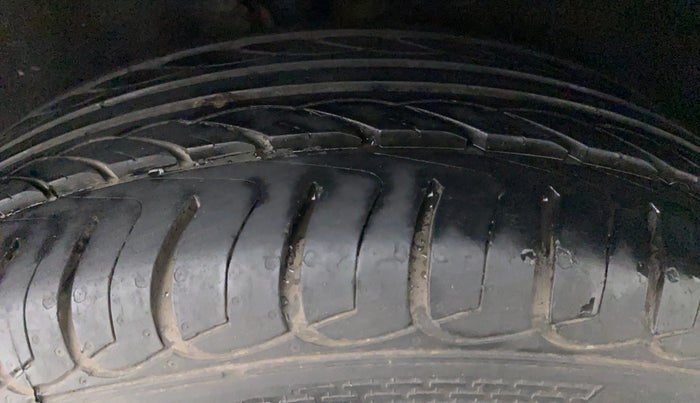 2014 Ford Ecosport 1.5TITANIUM TDCI, Diesel, Manual, 44,925 km, Left Front Tyre Tread