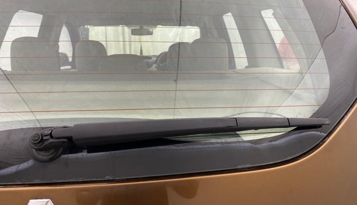 2014 Renault Duster 85 PS RXL DIESEL, Diesel, Manual, 1,08,474 km, Rear Wiper