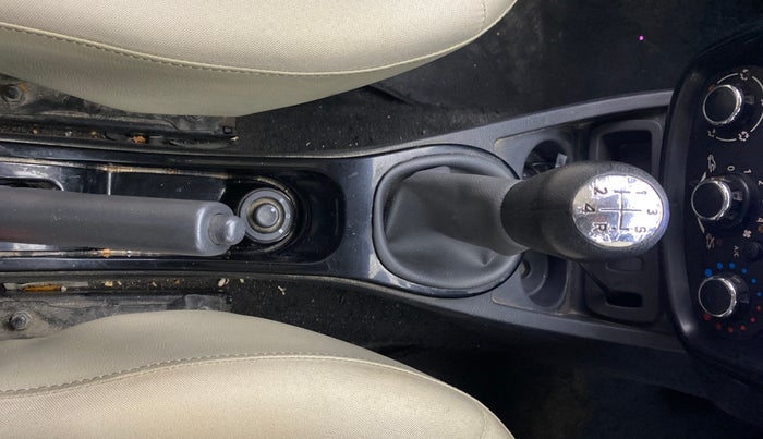 2014 Renault Duster 85 PS RXL DIESEL, Diesel, Manual, 1,08,474 km, Gear Lever