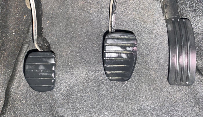 2014 Renault Duster 85 PS RXL DIESEL, Diesel, Manual, 1,08,474 km, Pedals