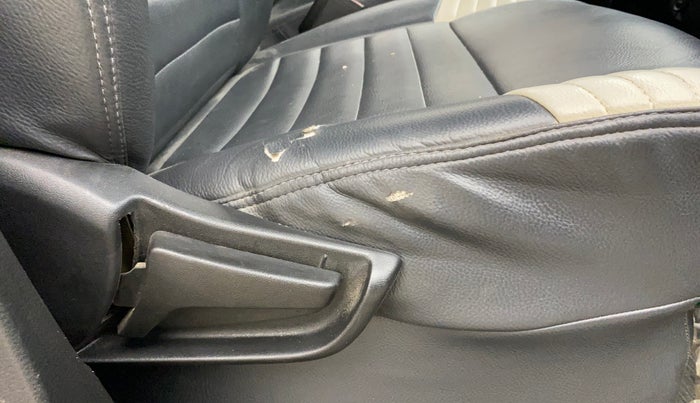 2019 Maruti S PRESSO VXI+, Petrol, Manual, 39,622 km, Driver Side Adjustment Panel