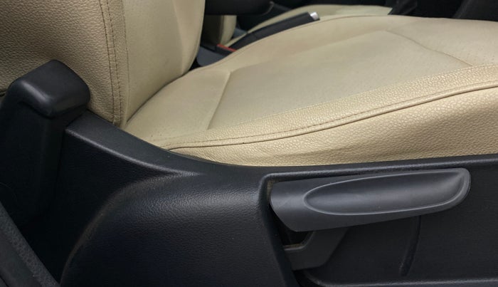 2020 Volkswagen Vento HIGHLINE PLUS 1.0L TSI AT, Petrol, Automatic, 92,609 km, Driver Side Adjustment Panel