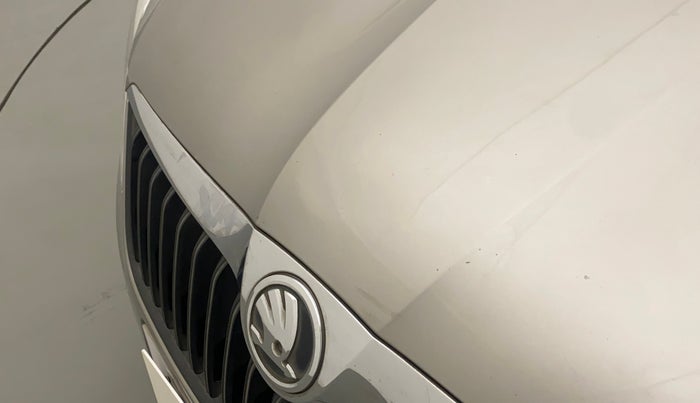 2013 Skoda Rapid ACTIVE 1.6 MPI MT PLUS, Petrol, Manual, 48,095 km, Bonnet (hood) - Slightly dented