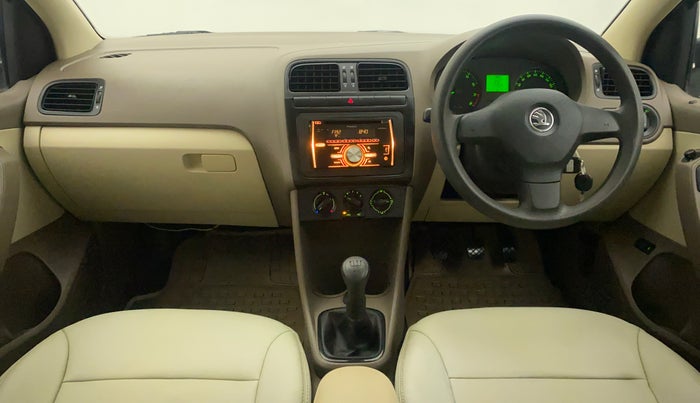2013 Skoda Rapid ACTIVE 1.6 MPI MT PLUS, Petrol, Manual, 48,095 km, Dashboard
