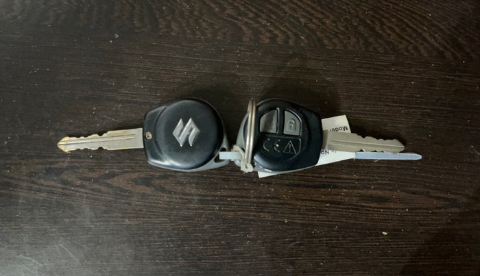 2021 Maruti Baleno DELTA PETROL 1.2, Petrol, Manual, 75,742 km, Key Close Up