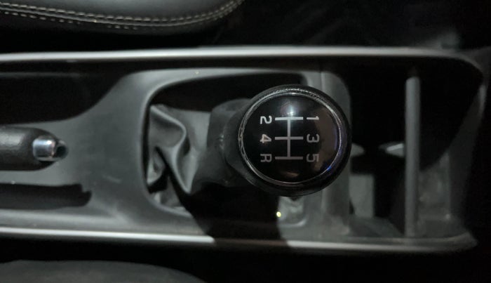 2021 Maruti Baleno DELTA PETROL 1.2, Petrol, Manual, 75,742 km, Gear Lever