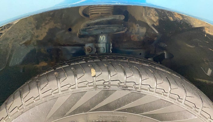 2014 Maruti Swift Dzire VXI, Petrol, Manual, 1,26,963 km, Right Front Tyre Tread