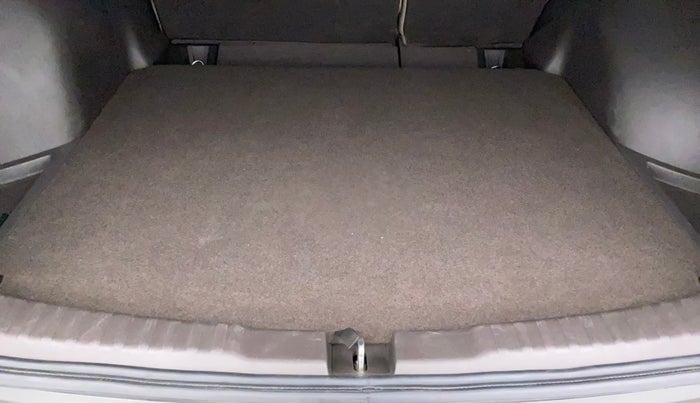 2016 Honda CRV 2.0L I-VTEC 2WD AT, Petrol, Automatic, 36,491 km, Boot Inside