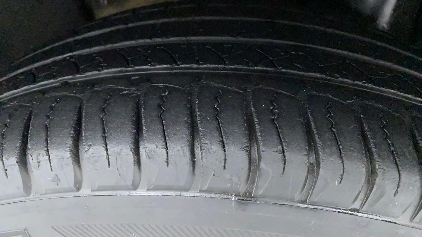 2016 Honda CRV 2.0L I-VTEC 2WD AT, Petrol, Automatic, 36,491 km, Left Rear Tyre Tread